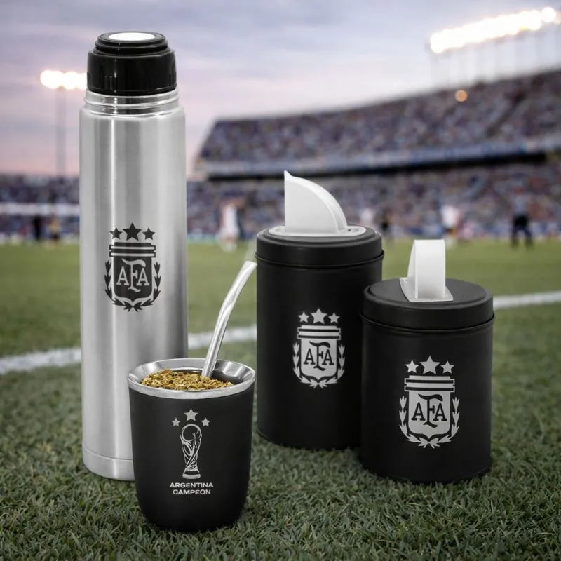 Termo plateado mate viajero y set latas clubes fútbol